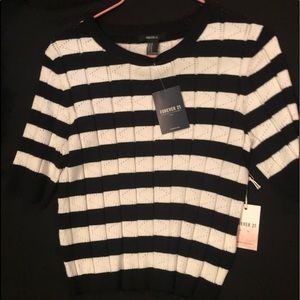 Cute knitted stripped tee
